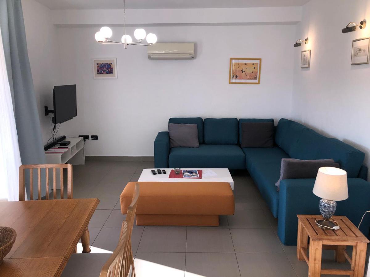 Apartments Trlika Kampor Екстер'єр фото