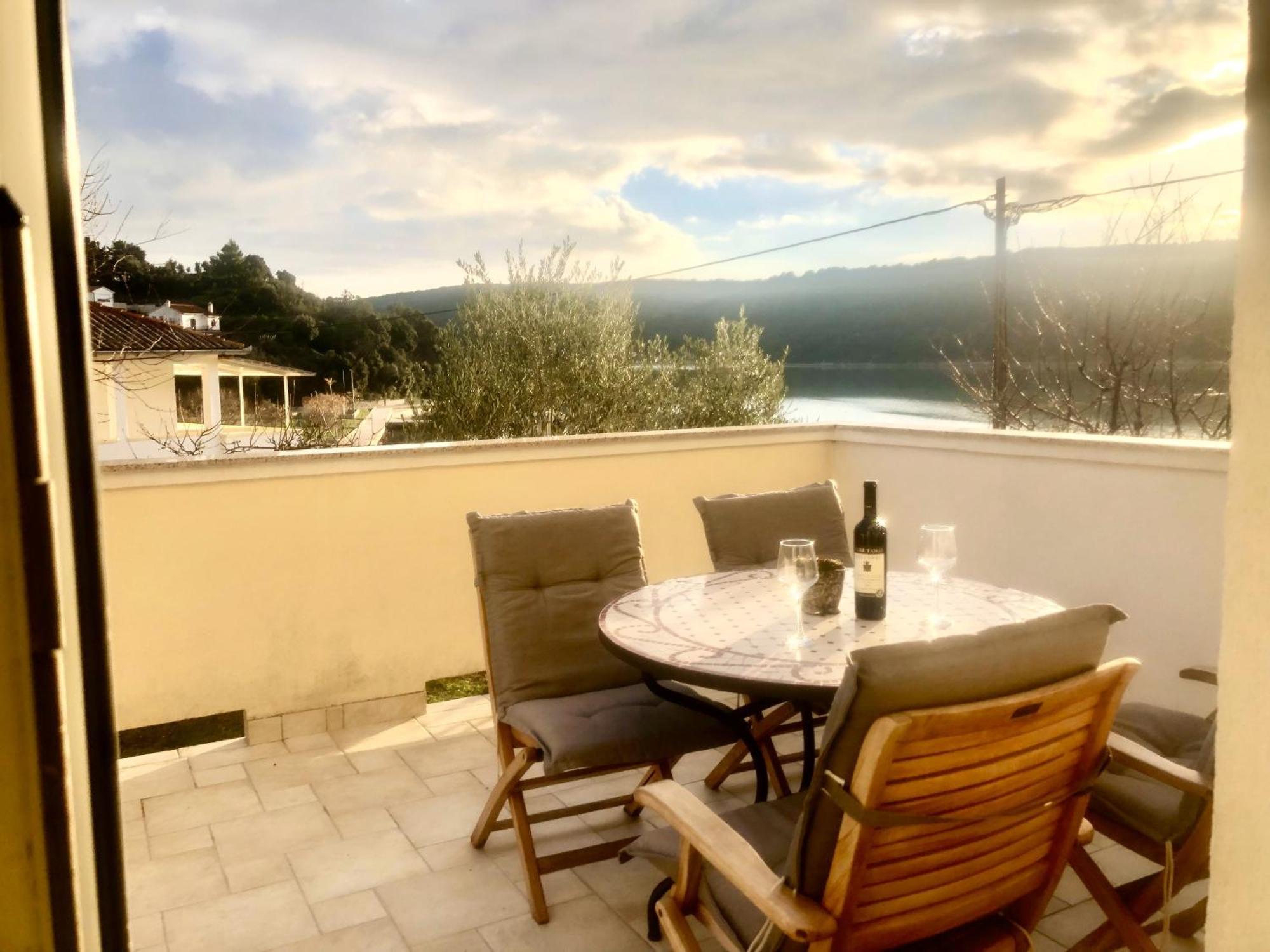 Apartments Trlika Kampor Екстер'єр фото