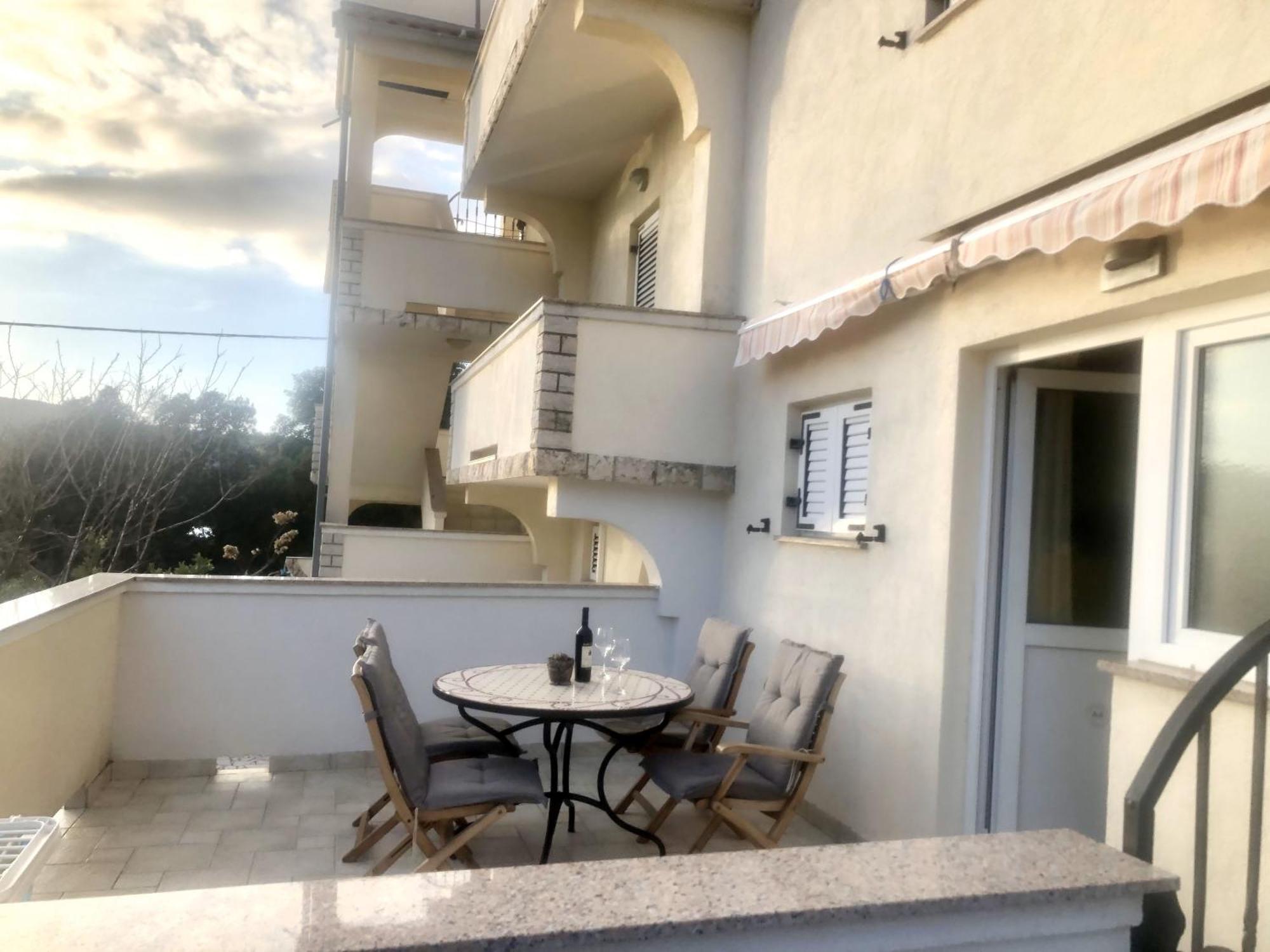 Apartments Trlika Kampor Екстер'єр фото